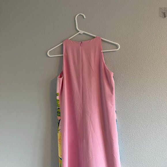 Boutique Moschino Holiday Graphic Print Sleeveless Shift Mini Dress Pink‎ 6 - Picture 9 of 14